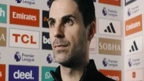 东契奇半场投篮命中率低：9中2，仅22.2%