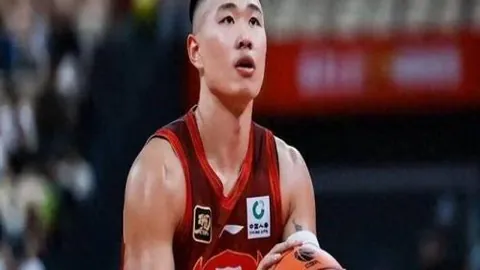 战火燃情！伤病肆虐中，热火挑战公牛，东部霸主之争谁主沉浮？